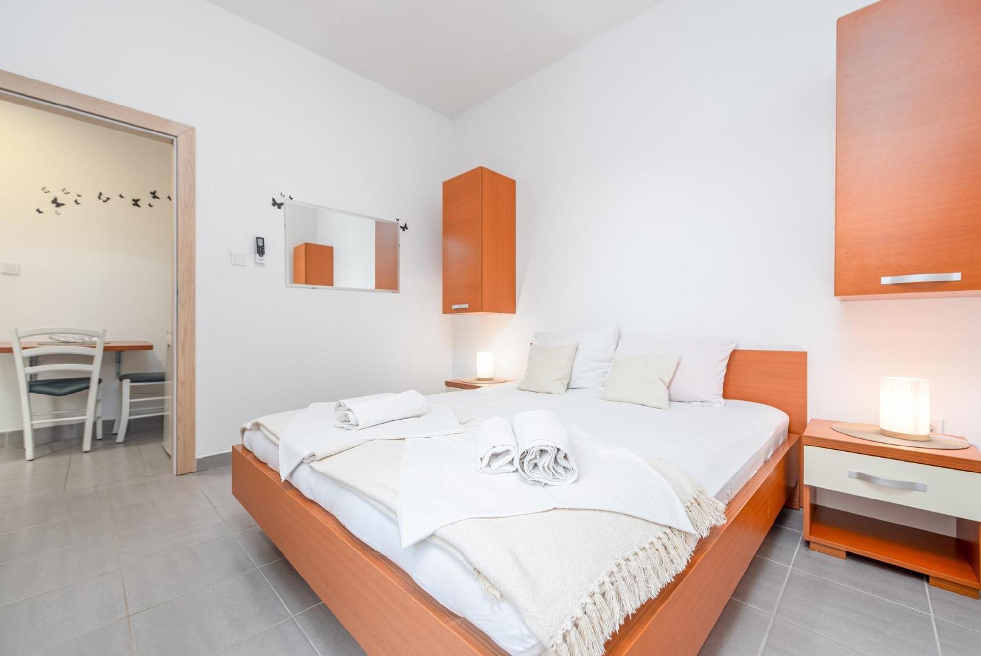 Apartments By The Sea Stara Novalja, Pag - 9710 Номер фото