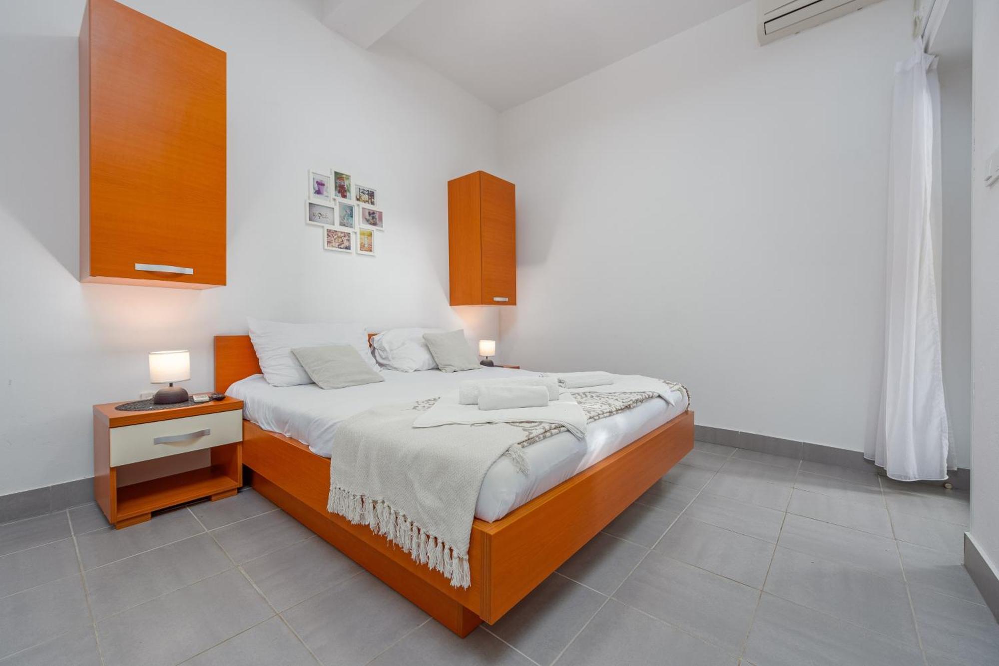 Apartments By The Sea Stara Novalja, Pag - 9710 Номер фото